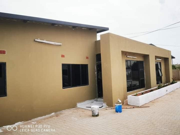 2-bedroom-flat-for-rent-in-chalala-big-2