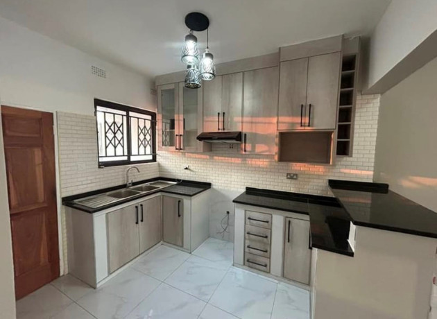 2-bedroom-flat-for-rent-in-waterfalls-big-3