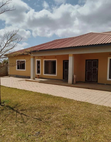 3-bedroom-flat-for-rent-in-waterfalls-big-1