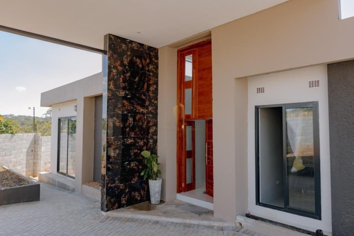 4-bedroom-house-for-sale-in-state-lodge-big-8