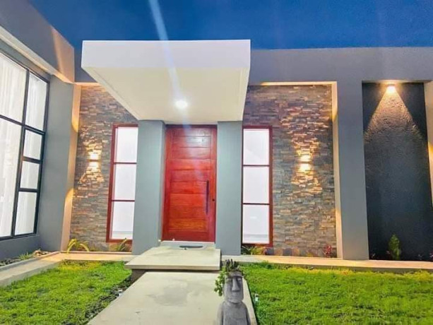 executive-3-bedroom-house-for-sale-in-new-kasama-big-3