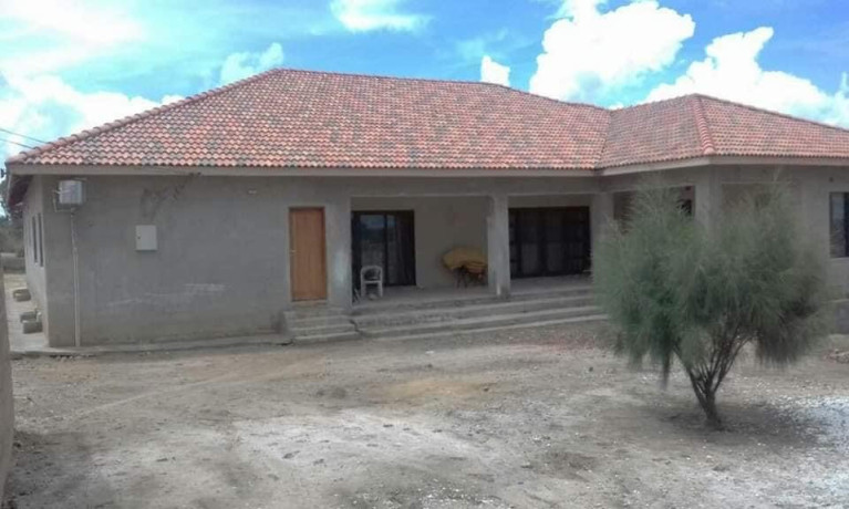 4-bedroom-house-for-sale-in-state-lodge-big-2