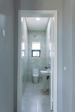 4-bedroom-house-for-sale-in-state-lodge-big-5