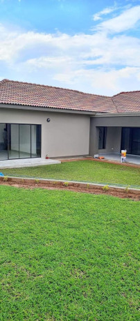 3-bedroom-house-for-sale-in-state-lodge-big-2