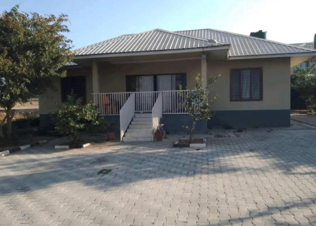 neat-and-modern-3-bedroom-house-for-rent-in-foxdale-big-1