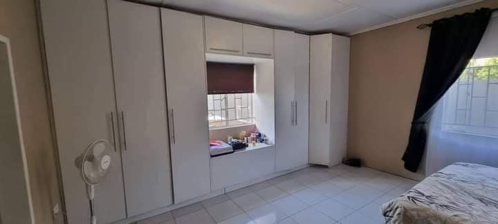 4-bedroom-house-for-sale-in-foxdale-big-5