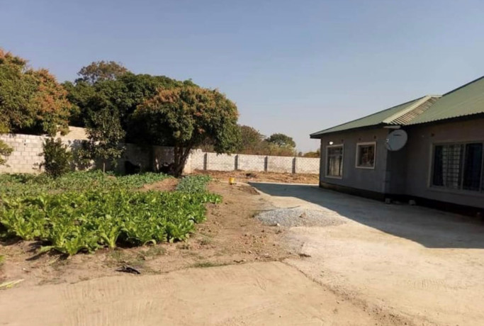 5-bedroom-house-for-sale-in-9-miles-big-5