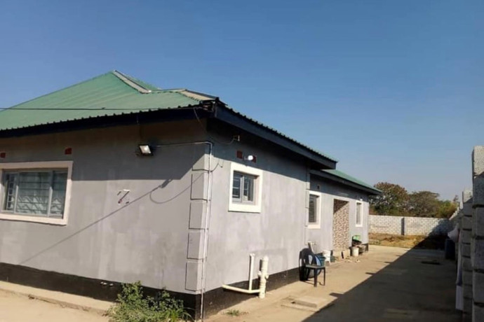 5-bedroom-house-for-sale-in-9-miles-big-4