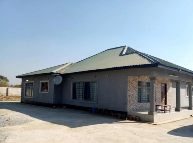 5-bedroom-house-for-sale-in-9-miles-big-0