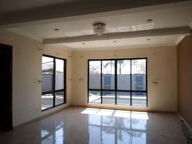 3-bedroom-flat-for-rent-in-ibex-hill-big-7