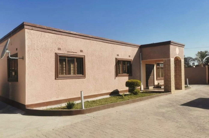 3-bedroom-flat-for-rent-in-ibex-hill-big-7