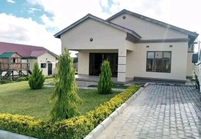 3-bedroom-flat-for-rent-in-ibex-hill-big-0