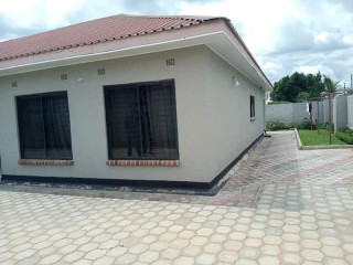 3-bedroom-flat-for-rent-in-ibex