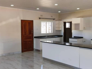 2-3-bedroom-flats-for-rent-in-ibex-meanwood