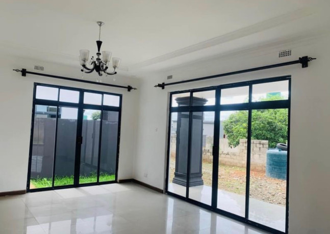 3-bedroom-flat-for-rent-in-ibex-hill-big-2