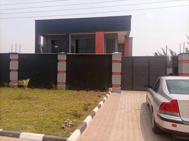 3-bedroom-flat-for-rent-in-ibex-hill-big-3