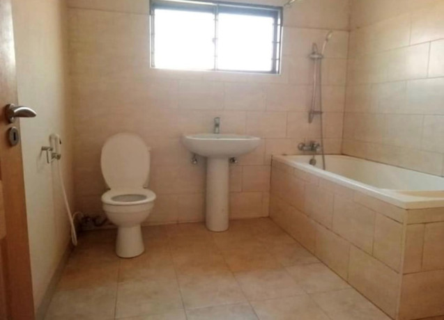 3-bedroom-house-for-rent-in-lilayi-big-4