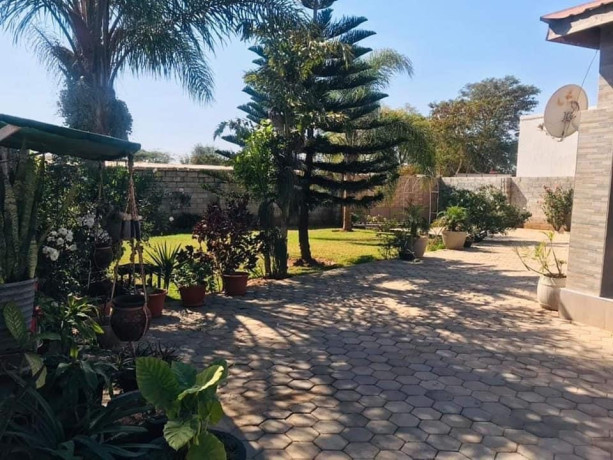 3-bedroom-house-for-rent-in-meanwood-big-3