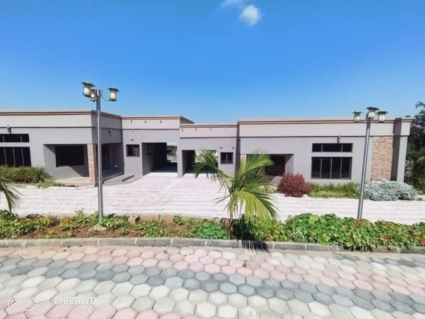 3-bedroom-flats-for-rent-in-chamba-valley-big-1