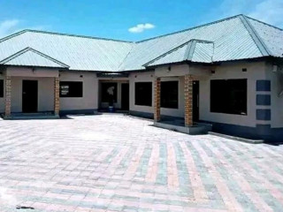 2-bedroom-flat-for-rent-in-chamba-valley