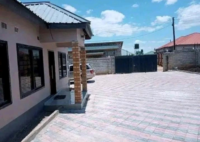 2-bedroom-flat-for-rent-in-chamba-valley-big-5