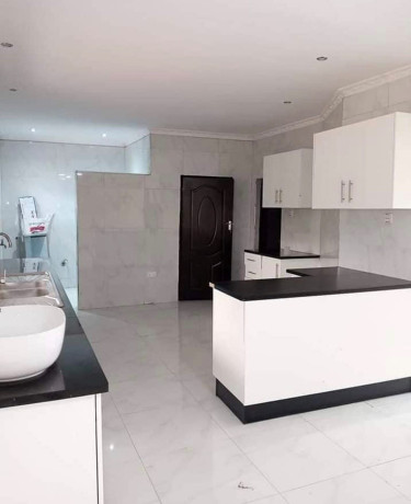 3-bedroom-flat-for-rent-in-ibex-meanwood-big-1