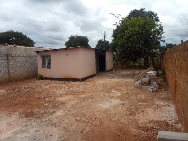 2-bedroom-house-for-sale-in-kaunda-square-big-2