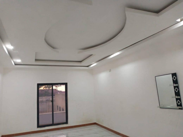 4-bedroom-flat-for-sale-in-makeni-big-7