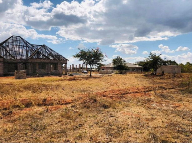 plot-for-sale-in-chalala-big-1