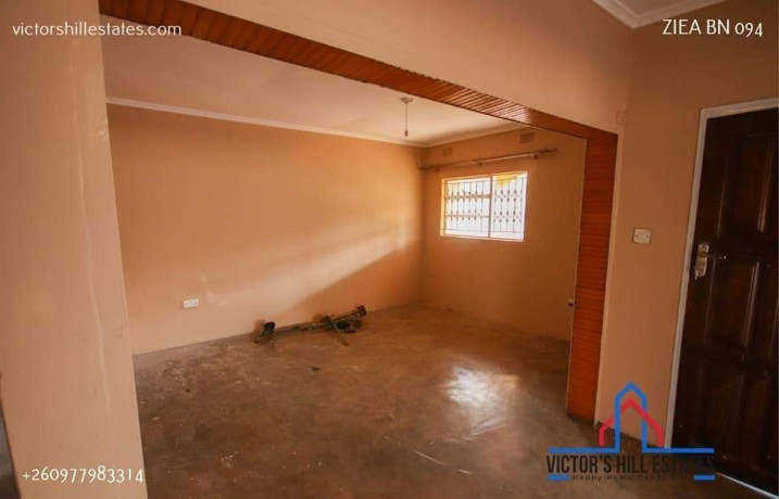 5-bedroom-house-for-sale-in-chilenje-big-3