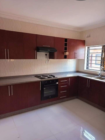 2-bedroom-flat-for-rent-in-chalala-big-8