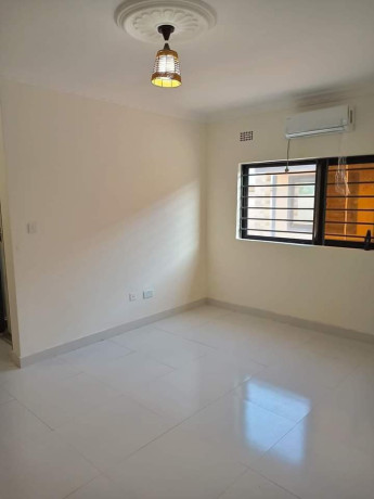 2-bedroom-flat-for-rent-in-chalala-big-5