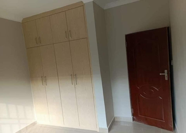3-bedroom-flat-for-rent-in-lilayi-big-4