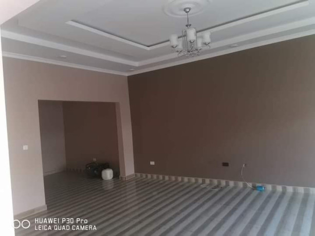 3-bedroom-flat-for-sale-in-lilayi-estate-big-9