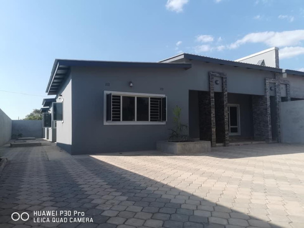 3-bedroom-flat-for-sale-in-lilayi-big-0