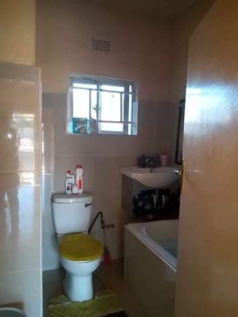 2-bedroom-flat-for-sale-in-ibex-hill-big-2