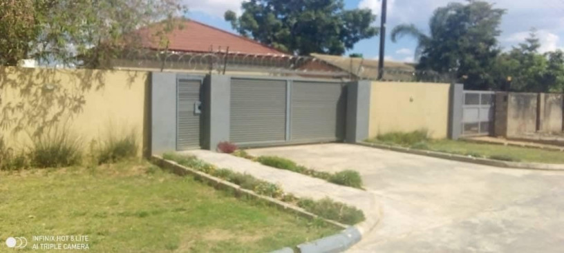 3-bedroom-house-for-sale-in-ibex-hill-big-5