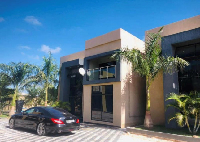 3-bedroom-flat-for-rent-in-ibex-meanwood-big-4