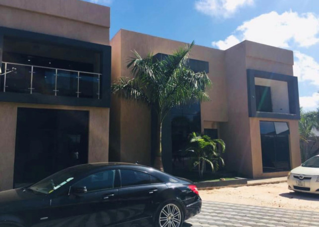 3-bedroom-flat-for-rent-in-ibex-meanwood-big-2