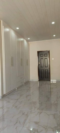 3-and-2-bedroom-flats-for-rent-in-meanwood-ibex-big-2