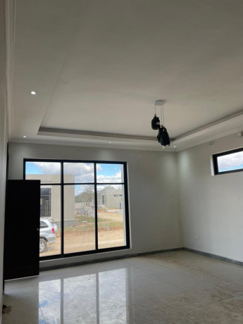 3-bedroom-for-sale-in-meanwood-ibex-big-5