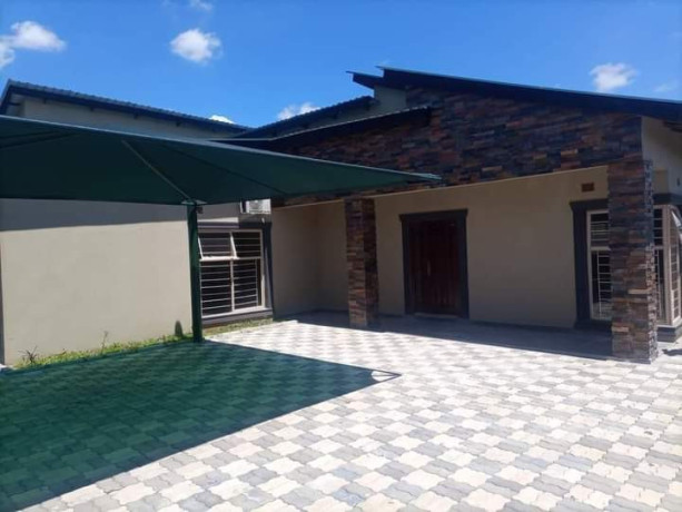 3-bedroom-flat-for-sale-in-chalala-big-5