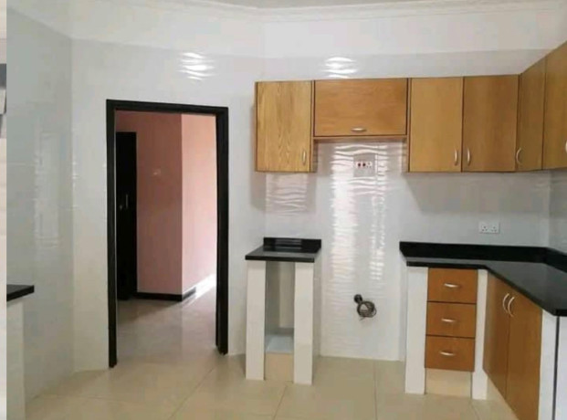 2-bedroom-flat-for-rent-in-makeni-big-7