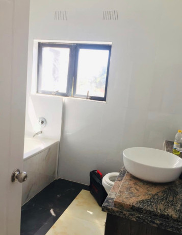 3-bedroom-flat-for-rent-in-makeni-big-4