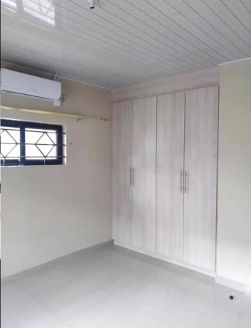 2-bedroom-flat-for-rent-in-makeni-big-3