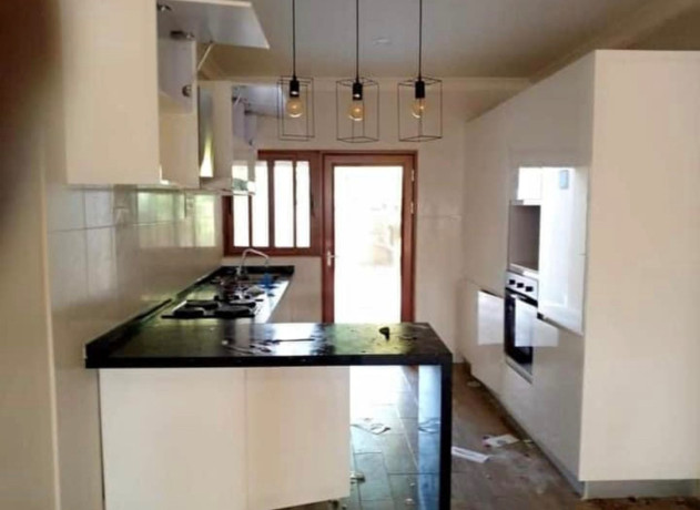 2-bedroom-flat-for-rent-in-makeni-big-3