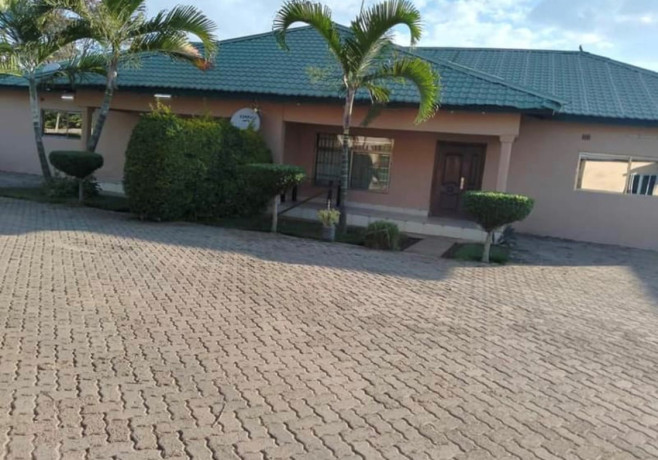 3-bedroom-flat-for-rent-in-makeni-big-0