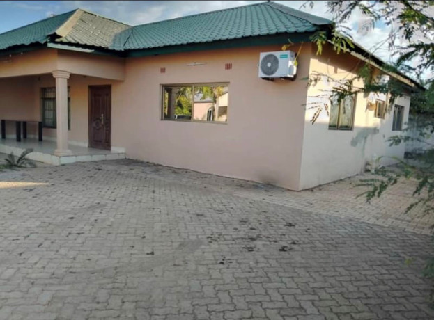 3-bedroom-flat-for-rent-in-makeni-big-9