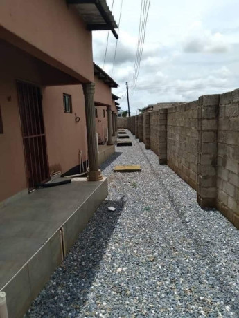 1-bedroom-flat-for-rent-in-chalala-big-2