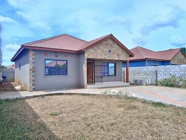 2-bedroom-flat-for-sale-in-new-kasama-big-3